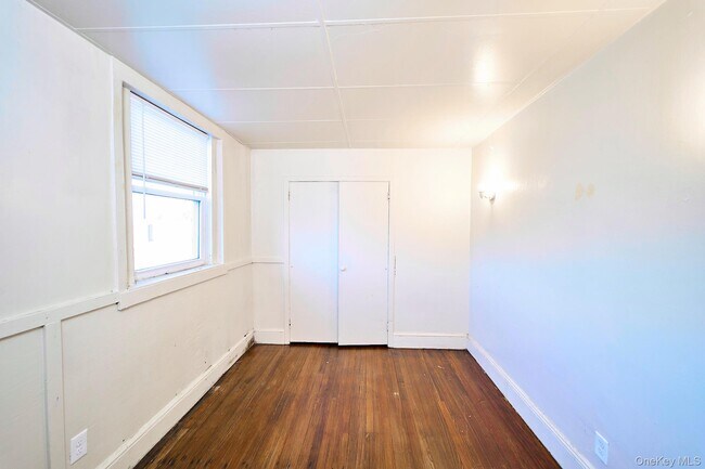 Photo - 10 Railroad Ave Unit 4