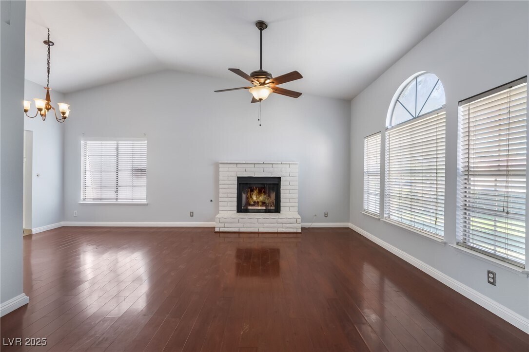 Photo - 5761 Cloverleaf Cir