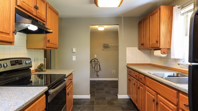 Photo - 2 Patricia Dr Unit 6