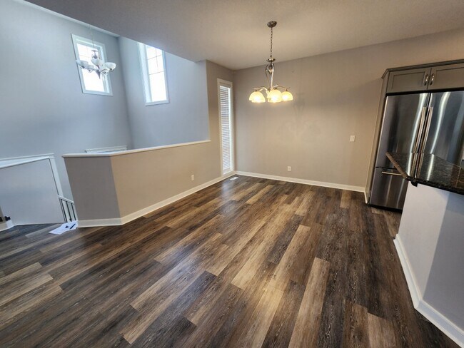 Photo - 377 Windermere Dr