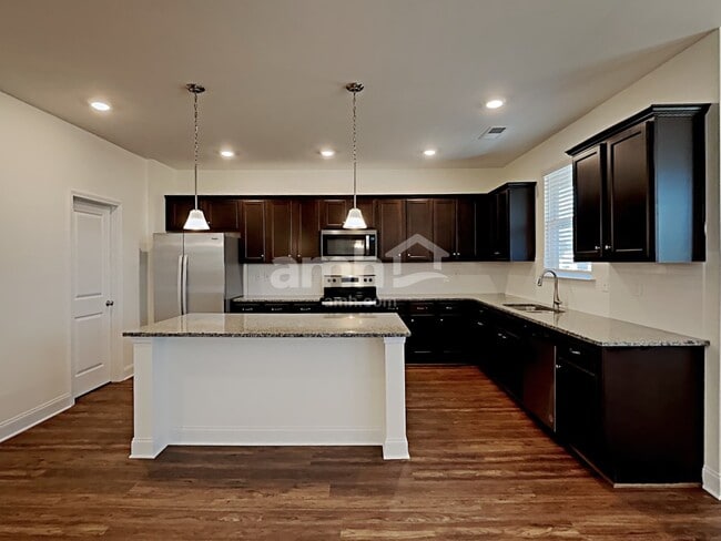 Photo - 2125 Laurel Vlg Cir