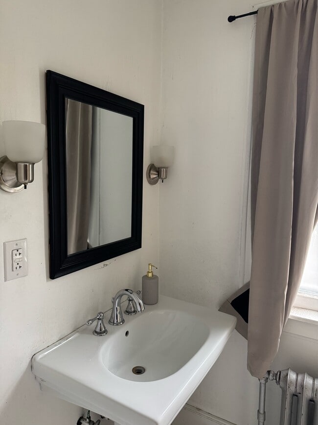 Photo - 1401 Mather Ave