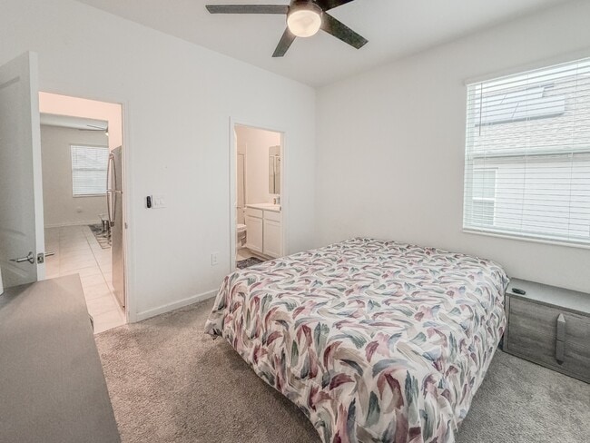 Photo - 1131 Pomelo St