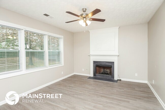 Photo - 7110 Silver Mine Crossing SE