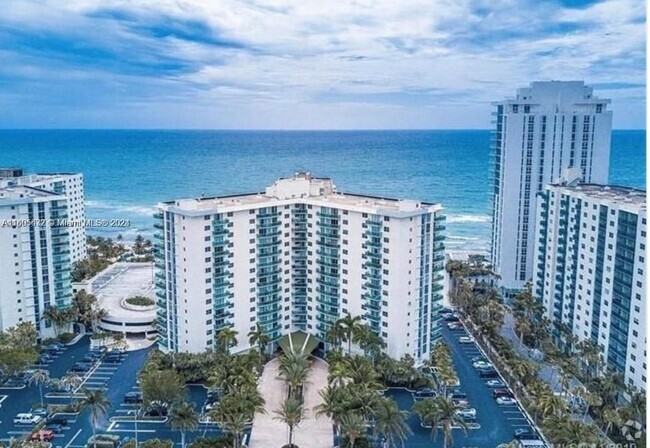 Building Photo - 3901 S Ocean Dr Unit OCEAN VIEW # 3C Rental