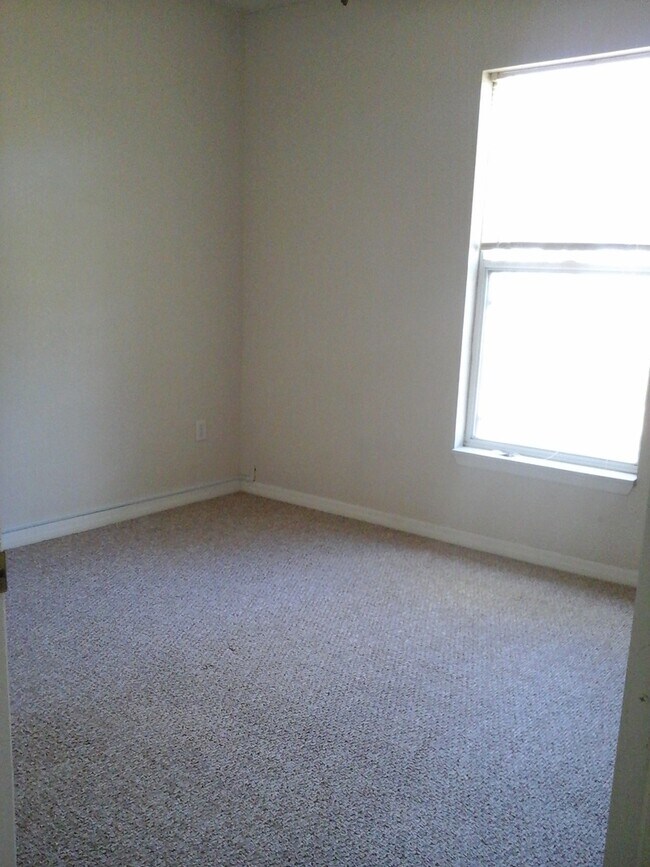 Photo - 2008 Unit 2008