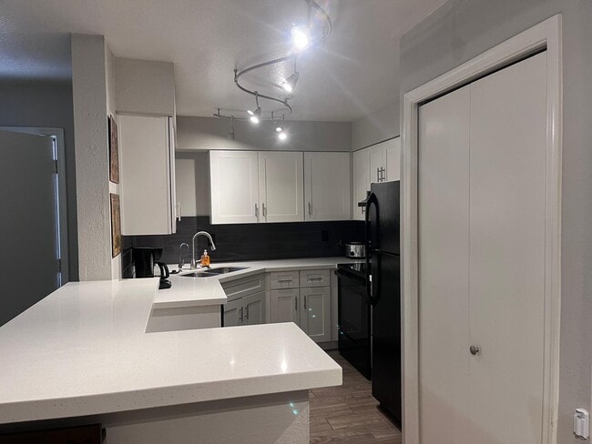 Photo - 533 W Guadalupe Rd Unidad 1035