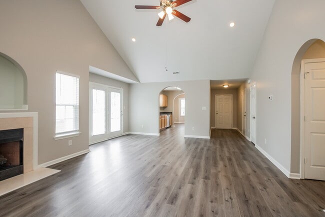 Photo - 6423 Nevin Glen Dr