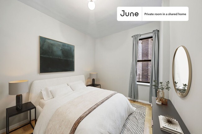 Private bedroom in 3 bed/1 bath Home - Private bedroom in 3 bed/1 bath Home Unit A