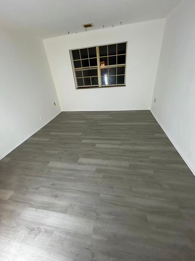 Photo - 5 Louisburg Sq