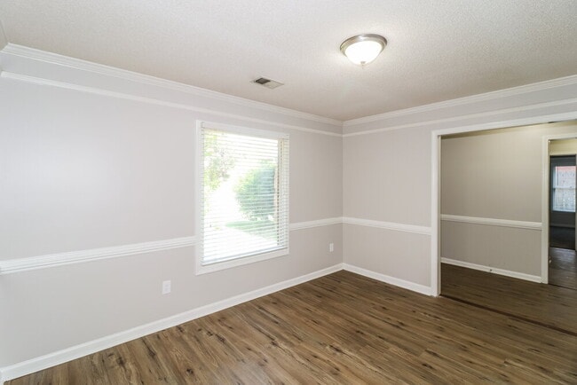 8815 Chimneyrock Blvd.