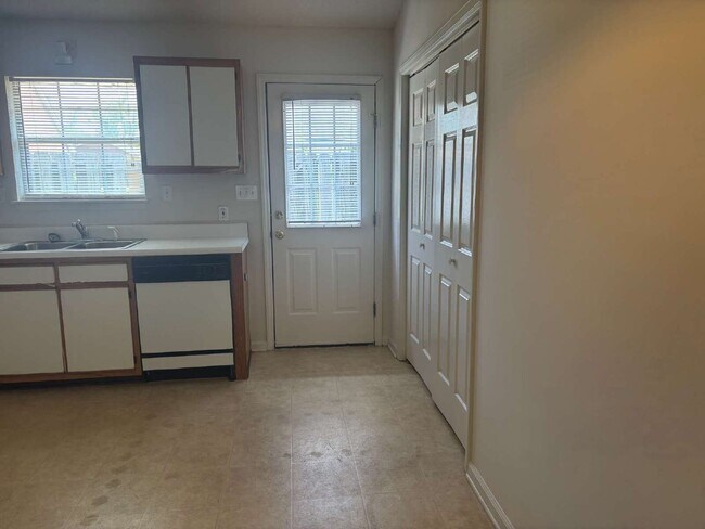 Photo - 2608 Boone Ct