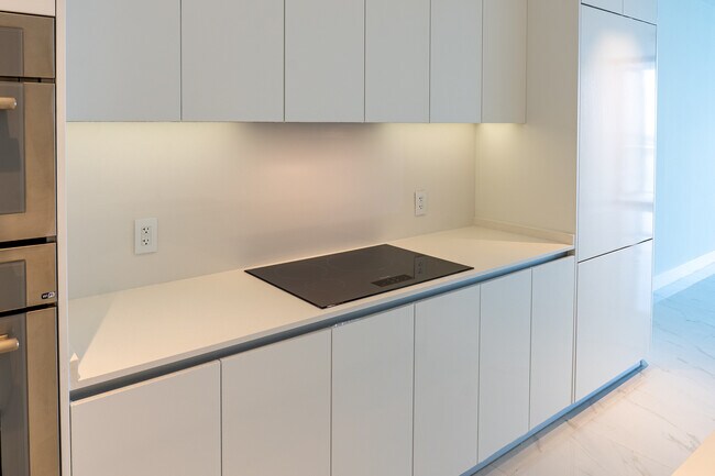 Photo - 700 NE 24th St Unit 3603