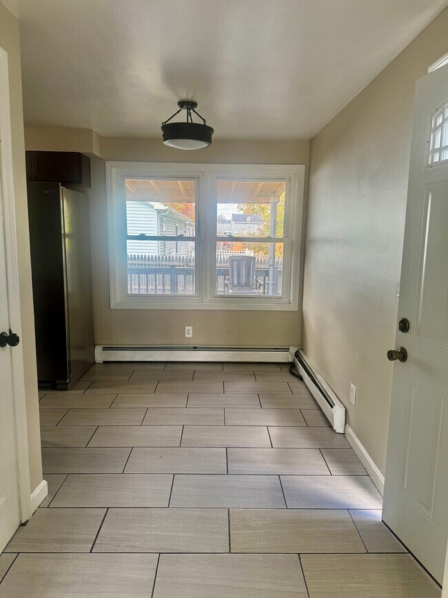 Photo - 56 Hyacinth St