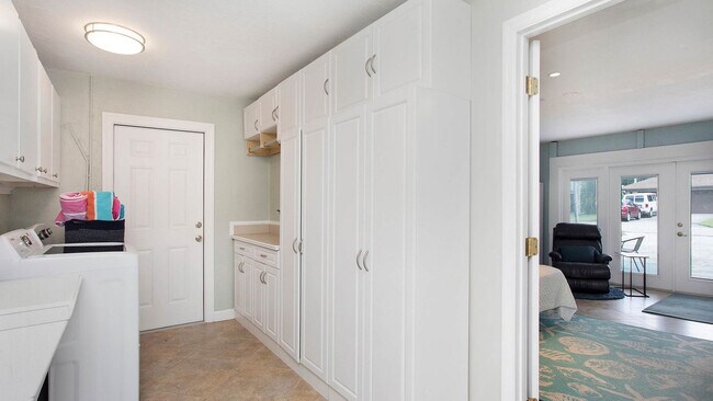 760 104th Ave N Unit SI ID1534827P