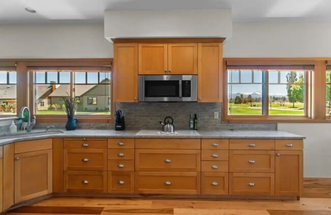 Photo - Stunning 4-bedroom/2-bath with pristine Mt. Views in Pine Meadow!