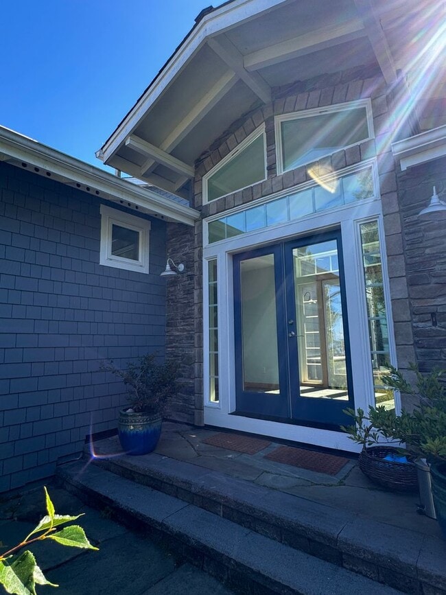 Photo - This gorgeous Bainbridge home is available with flexible lease terms starting July 10th