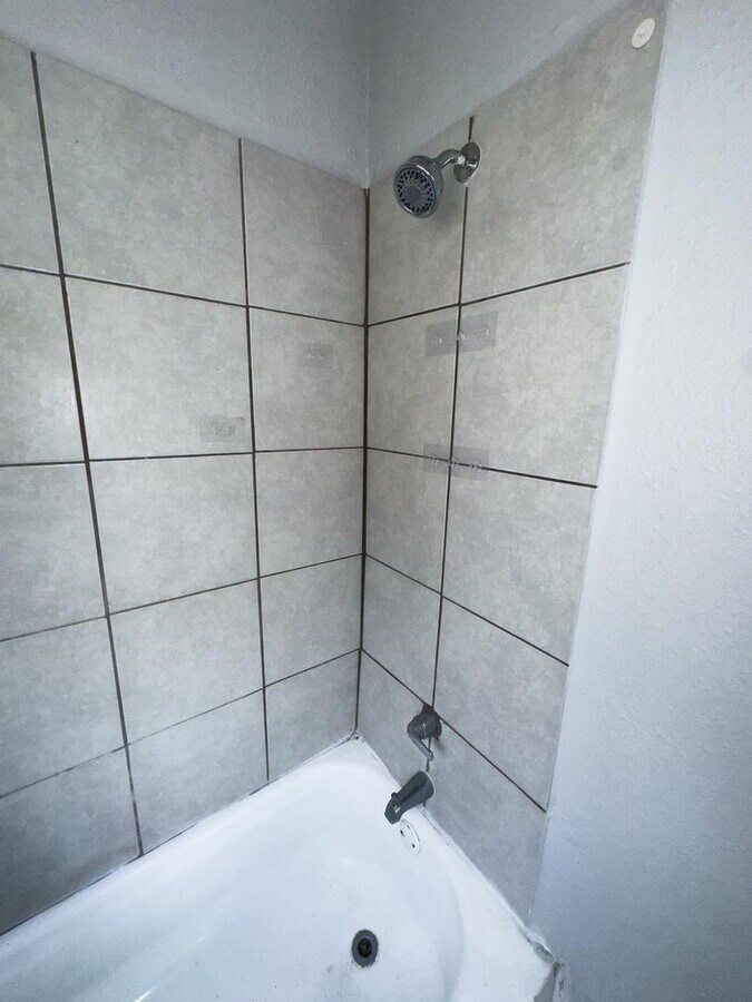 Photo - 2711 Avenue K