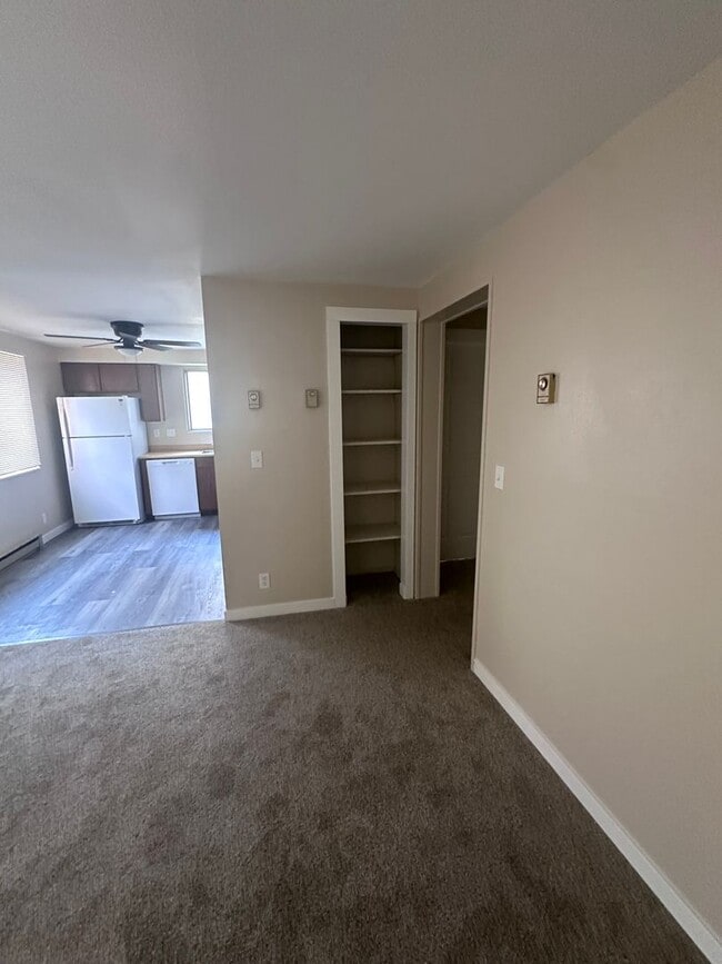 Photo - 260 Shoshone Ave Unit B