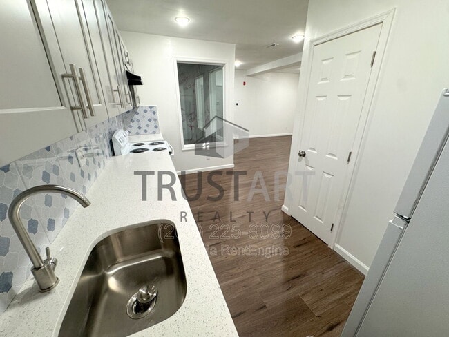 Photo - 2317 N 15th St Unit 7