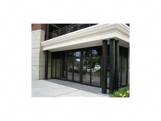 Photo - 83-87 Railroad Pl