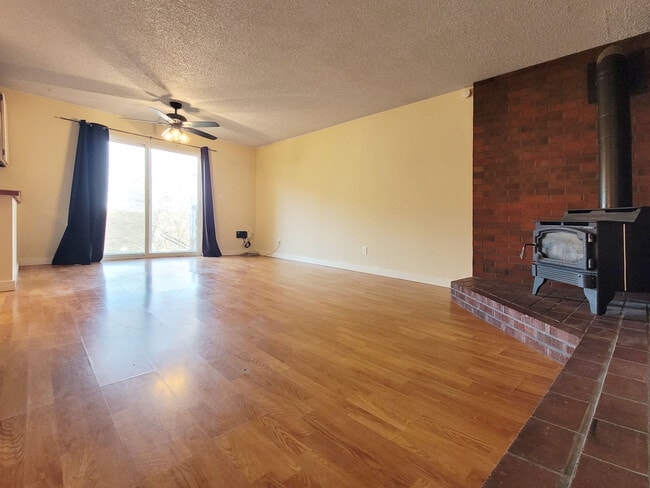 Photo - 649 N Hayes St Unidad 649