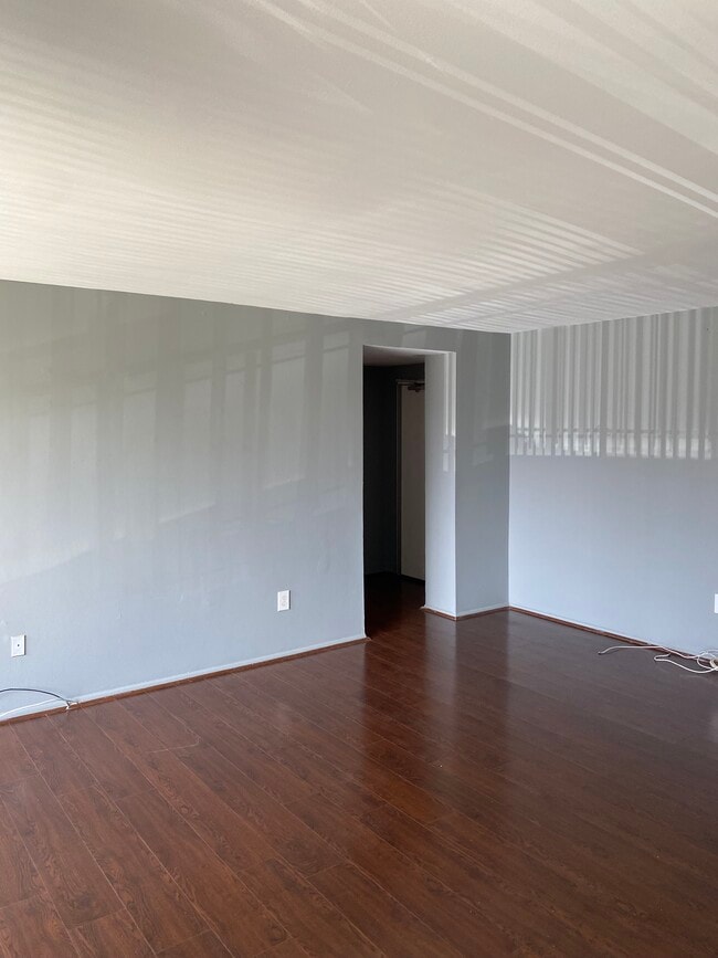 Photo - 16 S Van Dorn St