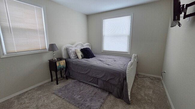 Photo - 542 Whitney Ave