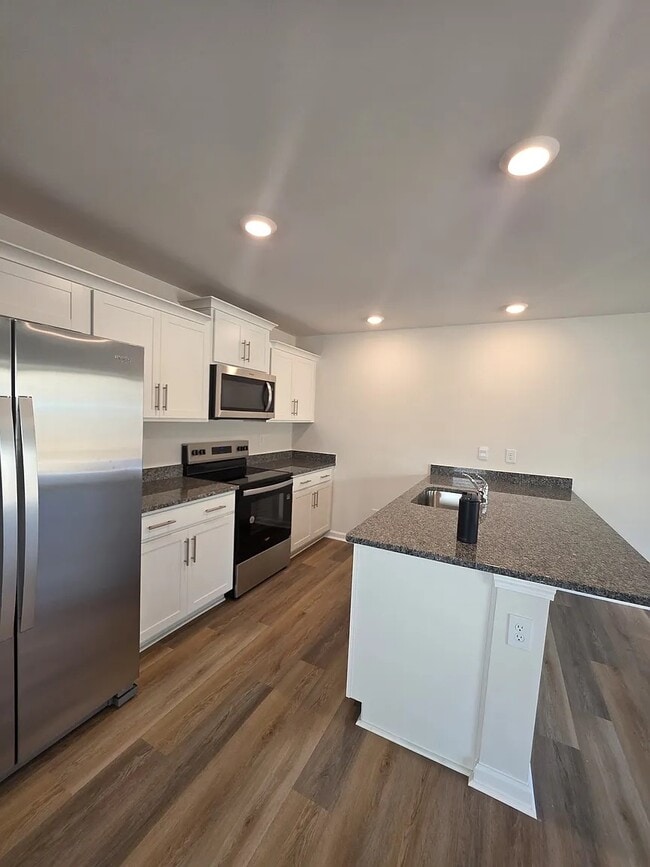 Photo - 5131 Hyrule Dr