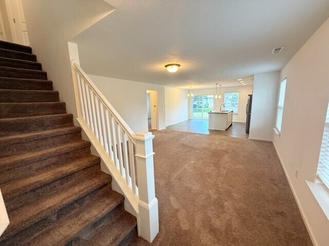 Photo - 1228 Worcester Way