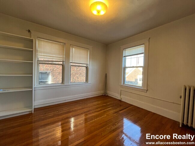 Photo - 157 Summer St Unidad 10R