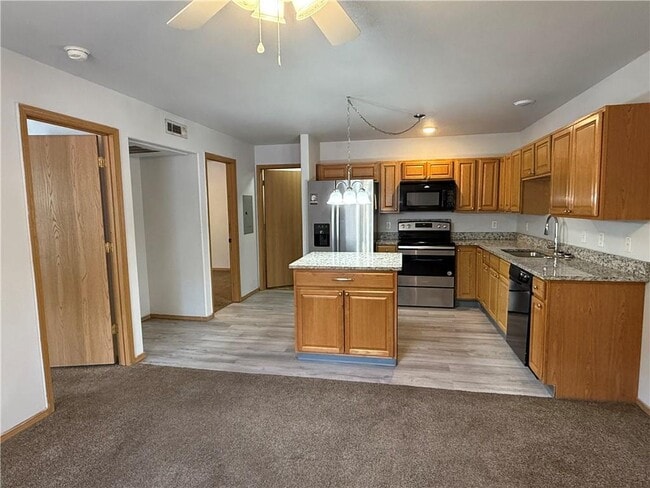 Building Photo - 8148 Randall Ln Unit 11 Rental