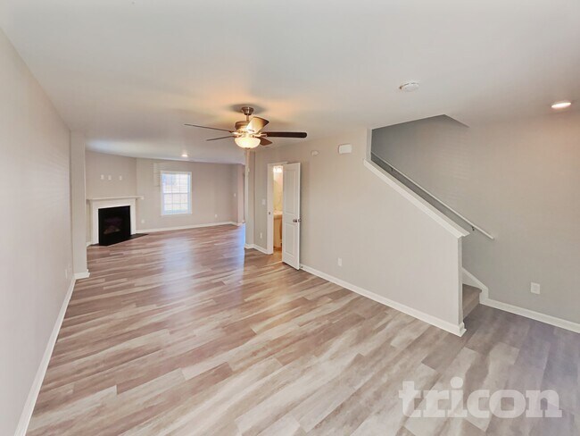 Photo - 2355 Whisperwood St