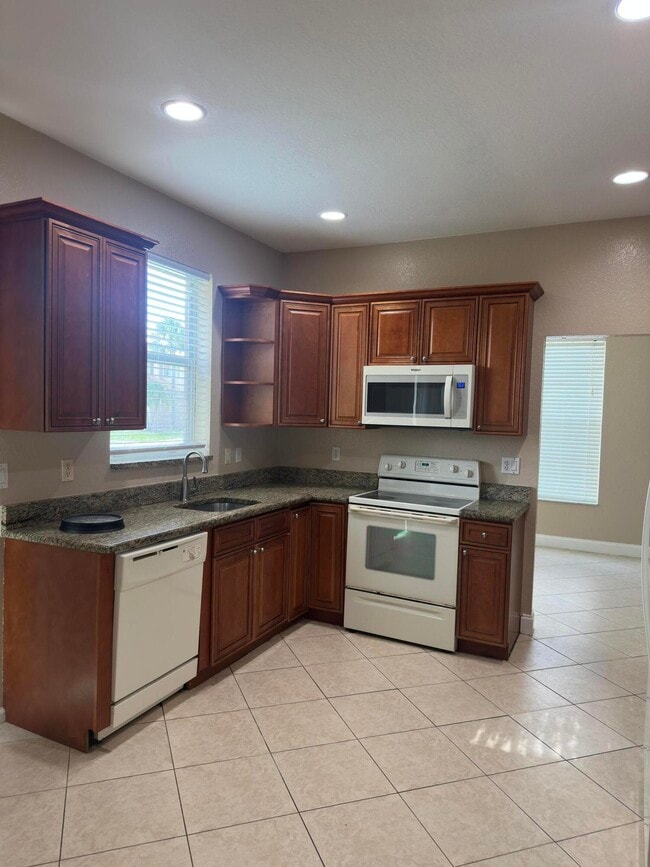 Photo - 5409 Eastbay Dr