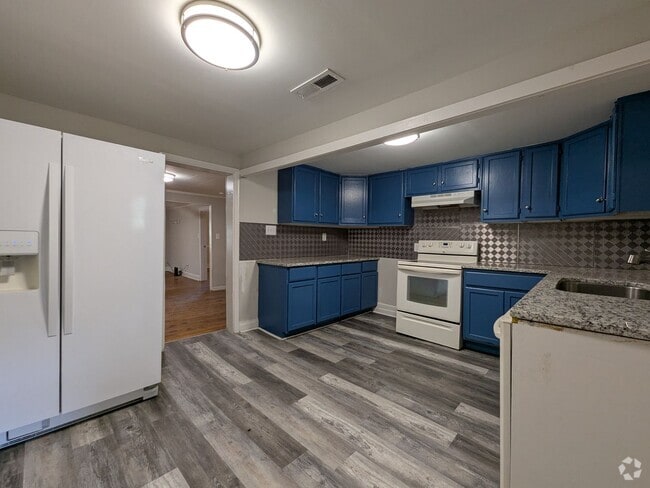 Building Photo - England1017 Unit A Rental