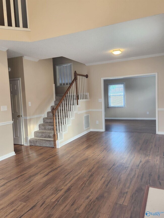 Photo - 106 Longleaf Ln