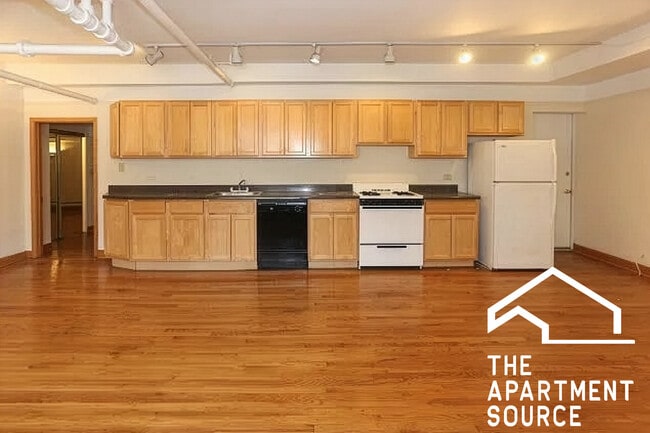 Photo - 3449 N Sheffield Ave Unit GDN