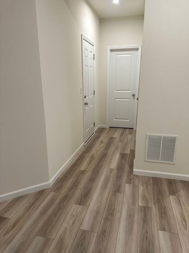 Photo - 12760 South Nicholas Dr