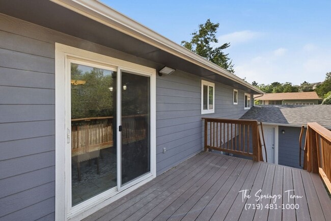 Photo - 1239 Suncrest Way