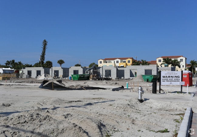 Primary Photo - Villas On Antique Row