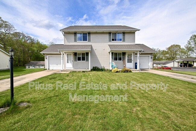 Building Photo - 2012 Redwing Dr