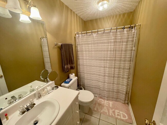 Photo - Asbury Hills Condominiums-2428 E. Universi... Unit #103