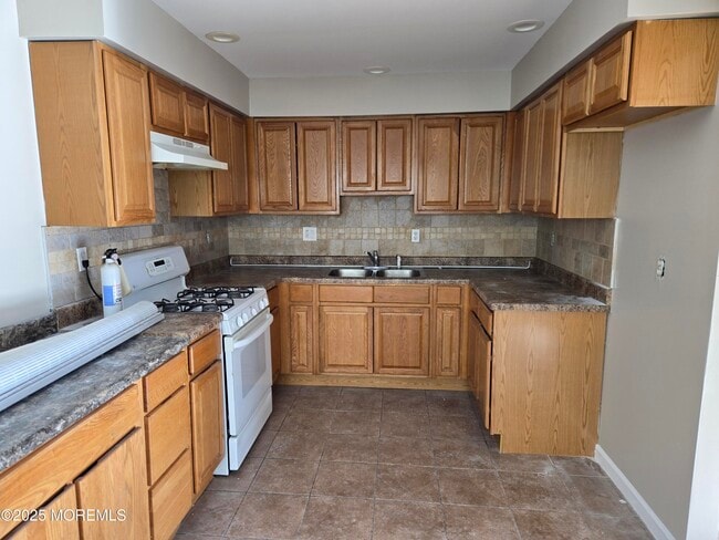 Photo - 121 Governors Rd