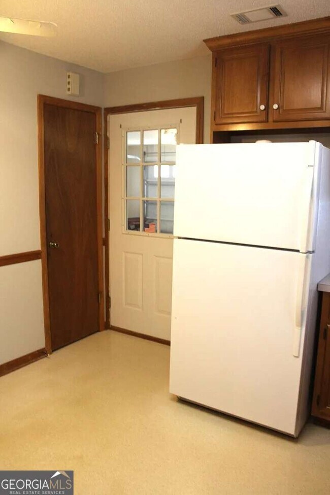 Photo - 2300 Colham Ferry Rd