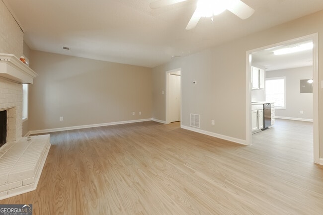 Photo - 8071 Creekstone Way