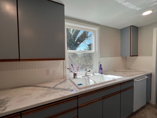 Photo - Yard Care Included - Junction City Farm Home