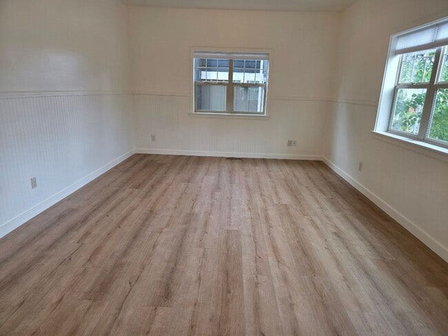 Photo - 907 Bellview Ave