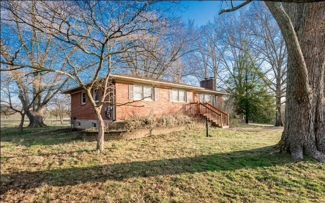 10311 Mary Dell Ln