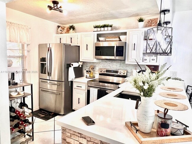 Photo - 2811 Somerset Dr Unit 211