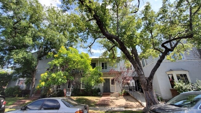 Photo - 2442 W 18th St Apartments